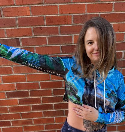 Marine Howl Velvet Cropped Hoodie